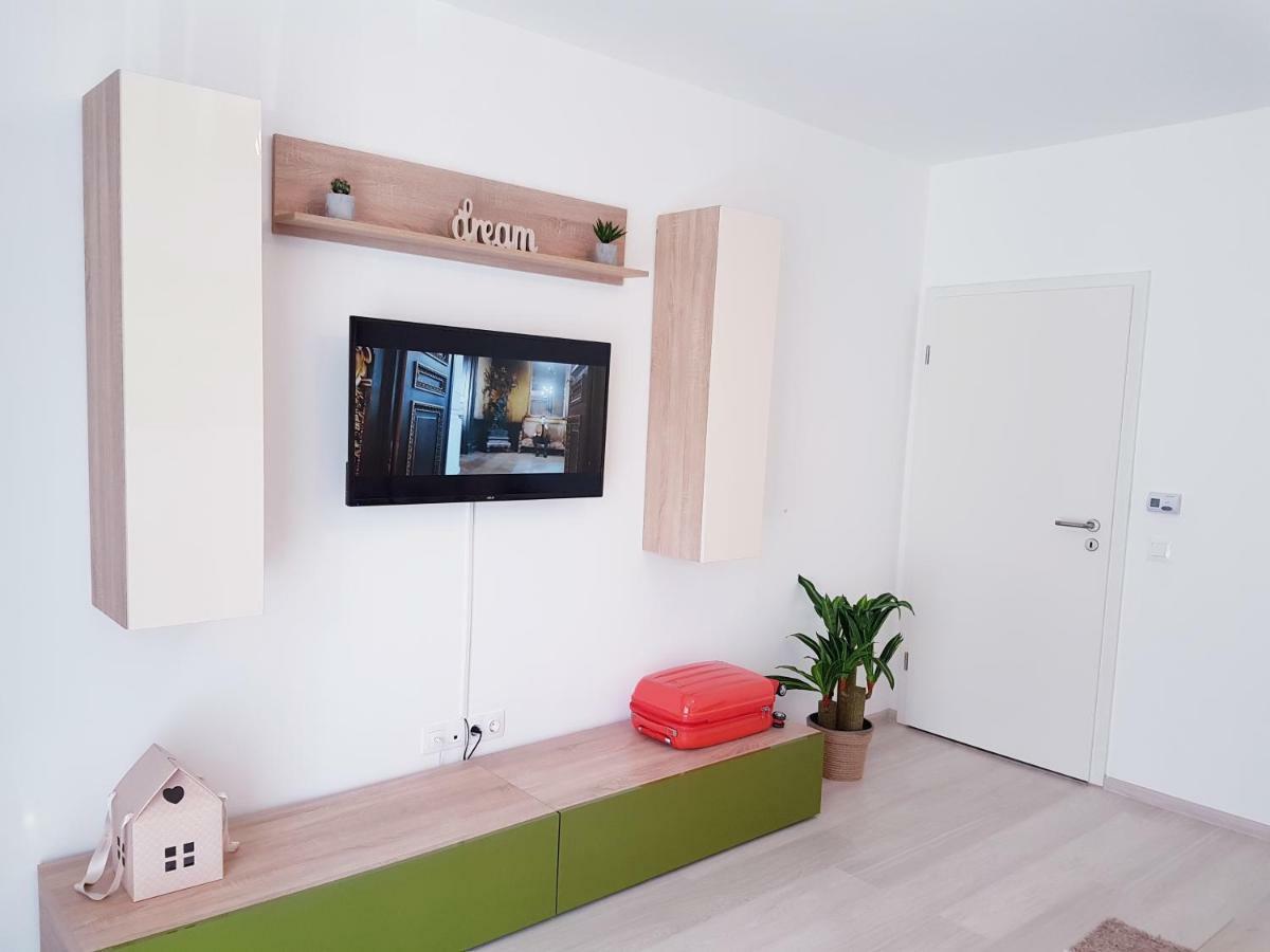 Dream Apartment Brasov - West Exterior photo